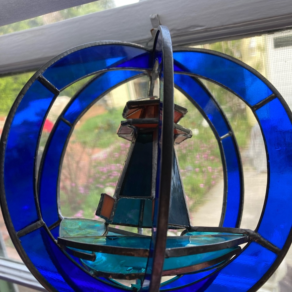 Lighthouse stained glass sun catcher - Picture 4 of 4